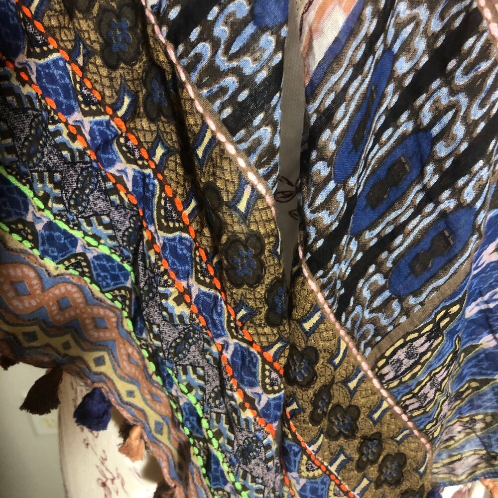 Free spirited Earthy , Organic, Bohemian relaxed scarf - Picture 3 of 8